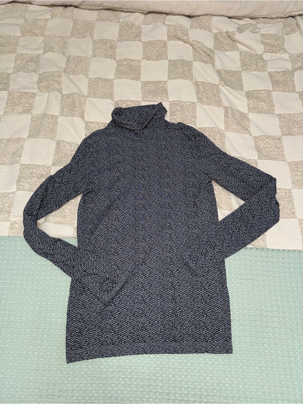 Athleta Flurry Peak Turtleneck Base Layer Small Heathered Navy Gray Top